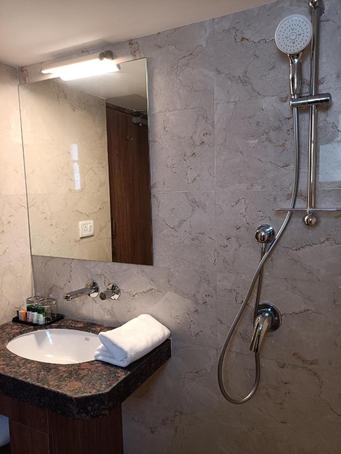 The Beacon Hotel Vadodara Eksteriør billede